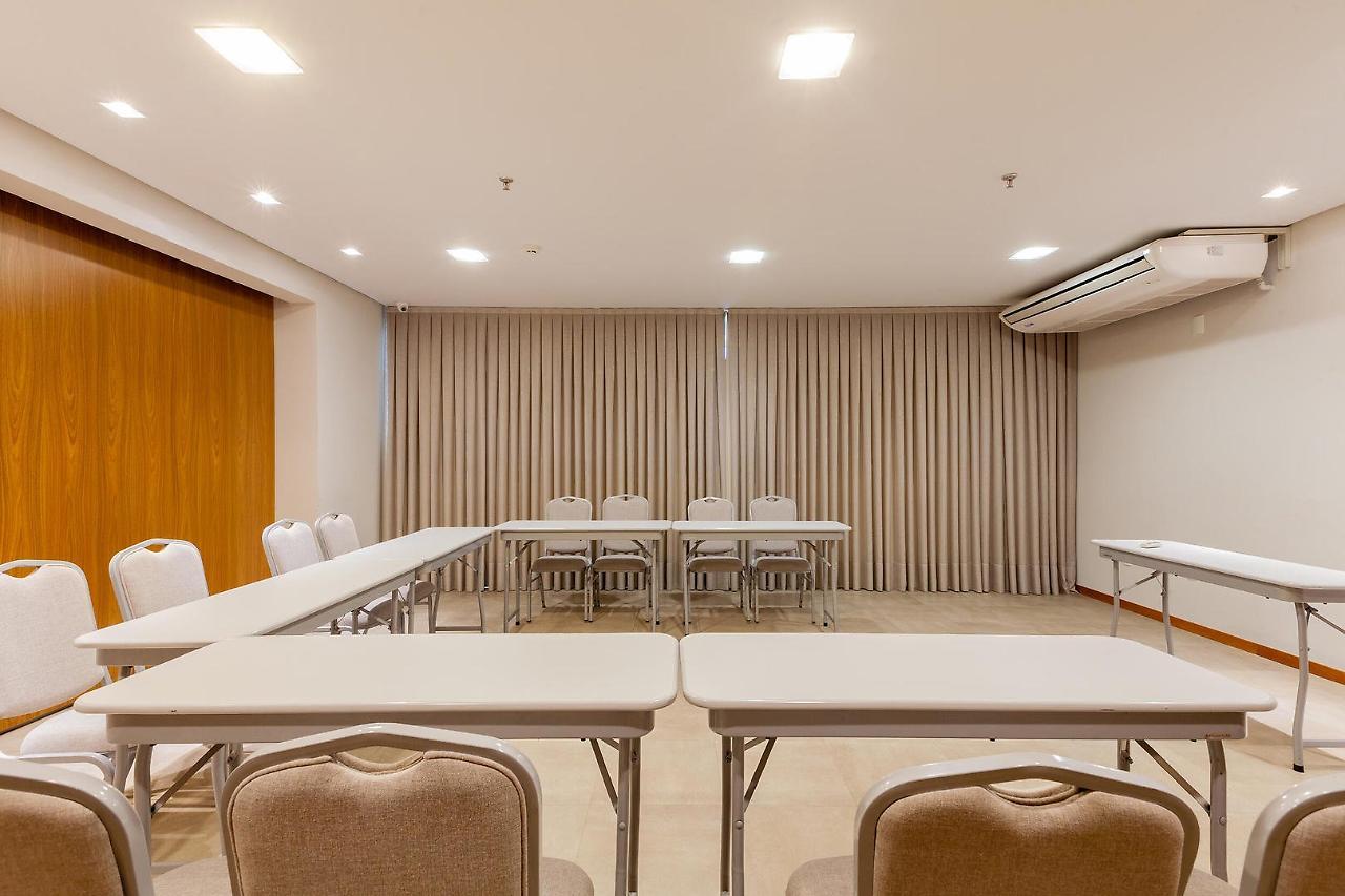 Tri Hotel Executive Brusque Zewnętrze zdjęcie