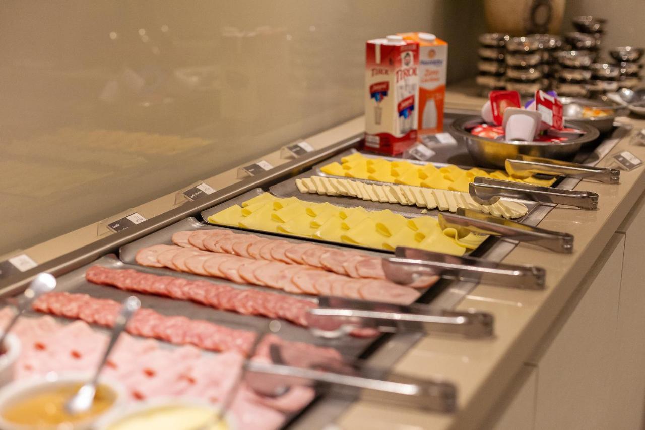 Tri Hotel Executive Brusque Zewnętrze zdjęcie